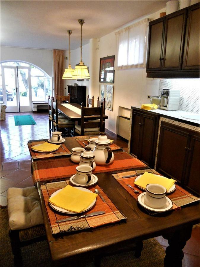 Villa Le Olivine ซอร์เรนโต ภายนอก รูปภาพ