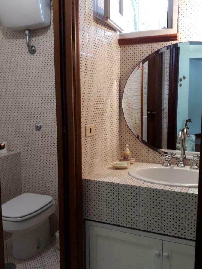 Villa Le Olivine ซอร์เรนโต ภายนอก รูปภาพ